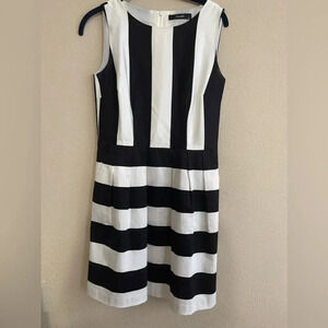 Hallhuber white and black dress size 36‎ small